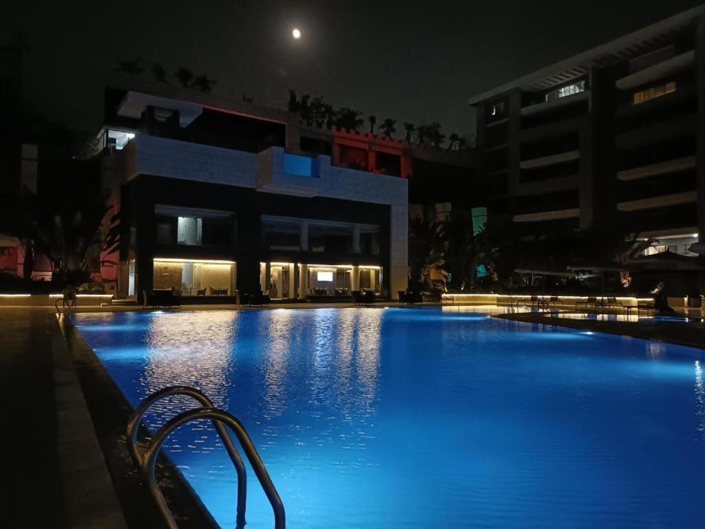 Parkside Boutique 3 Bbr Serviced Apartment - Ocean Blue - Near Airport El El Cairo Exterior foto