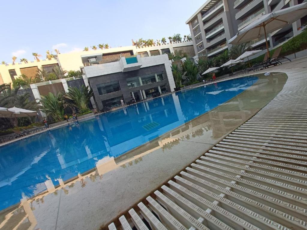 Parkside Boutique 3 Bbr Serviced Apartment - Ocean Blue - Near Airport El El Cairo Exterior foto