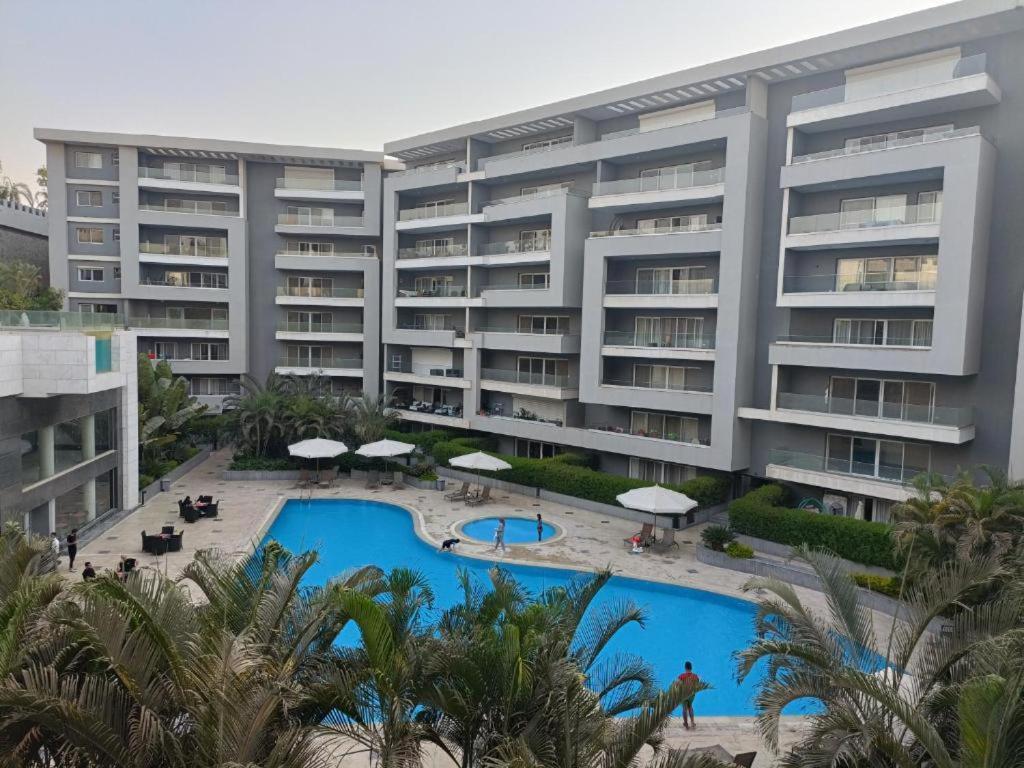 Parkside Boutique 3 Bbr Serviced Apartment - Ocean Blue - Near Airport El El Cairo Exterior foto
