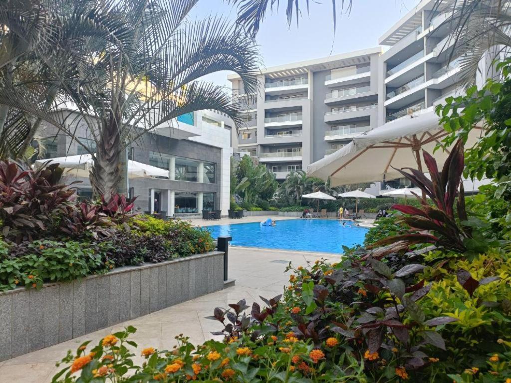 Parkside Boutique 3 Bbr Serviced Apartment - Ocean Blue - Near Airport El El Cairo Exterior foto